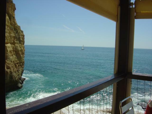 Os Reais - Apt In Front Of The Beach In Centeanes Carvoeiro  Exterior photo